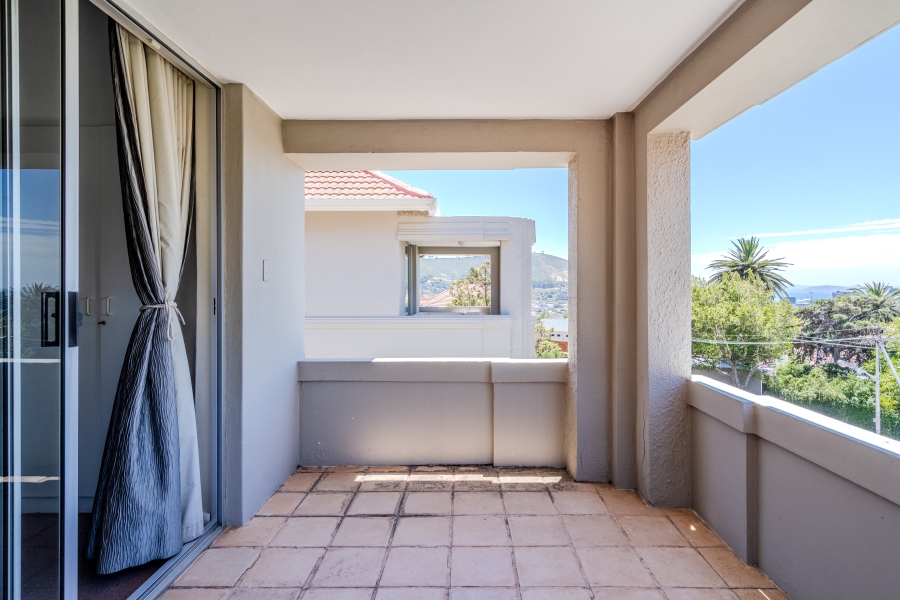 3 Bedroom Property for Sale in Oranjezicht Western Cape